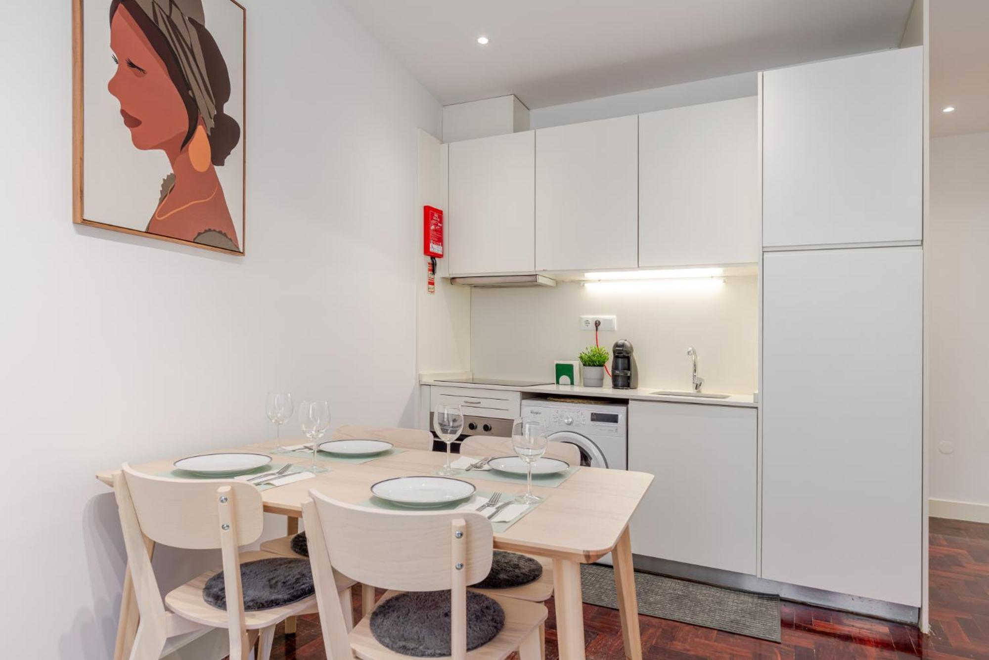 Apartamento Renovated & Quiet 1-bedroom In Santa Catarina Porto